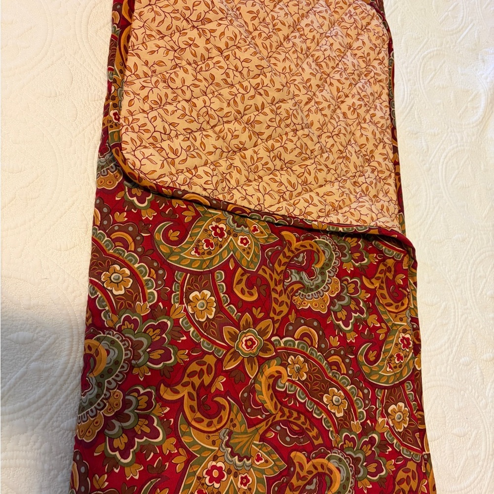 Longaberger Red and Cream Paisley Quilt Throw